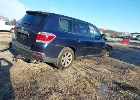 2011 Toyota Highlander Base V6 from USA, damaged, VIN 5TDZK3EH5BS032427